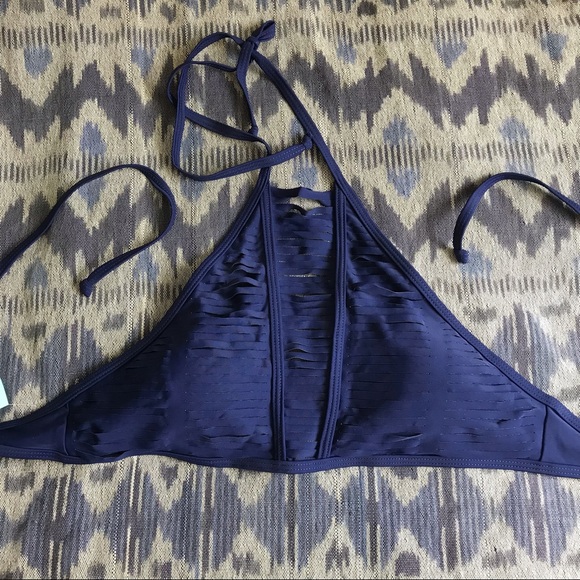 Cupshe Amethyst halter bikini - Picture 2 of 10